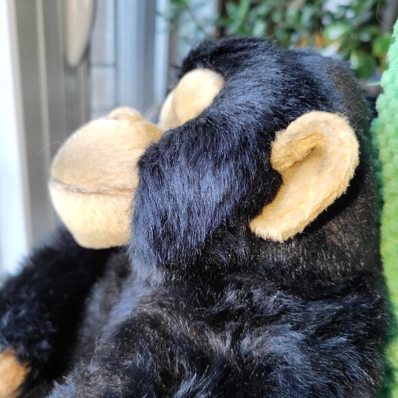 Russ Berrie/Yomiko Classics Black/Brown Chimpanzee with baby on shoulder - Picture 5 of 11